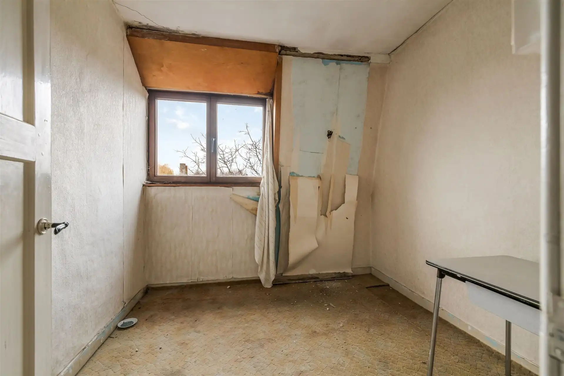 Te renoveren halfopen bebouwing in het centrum van Sint-Gillis-Waas foto 12