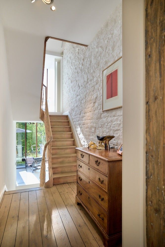Buitengewone interbellum architecten-burgerwoning met tuin die omgevormd werd tot een hedendaagse luxueuze concept-woning. foto 30