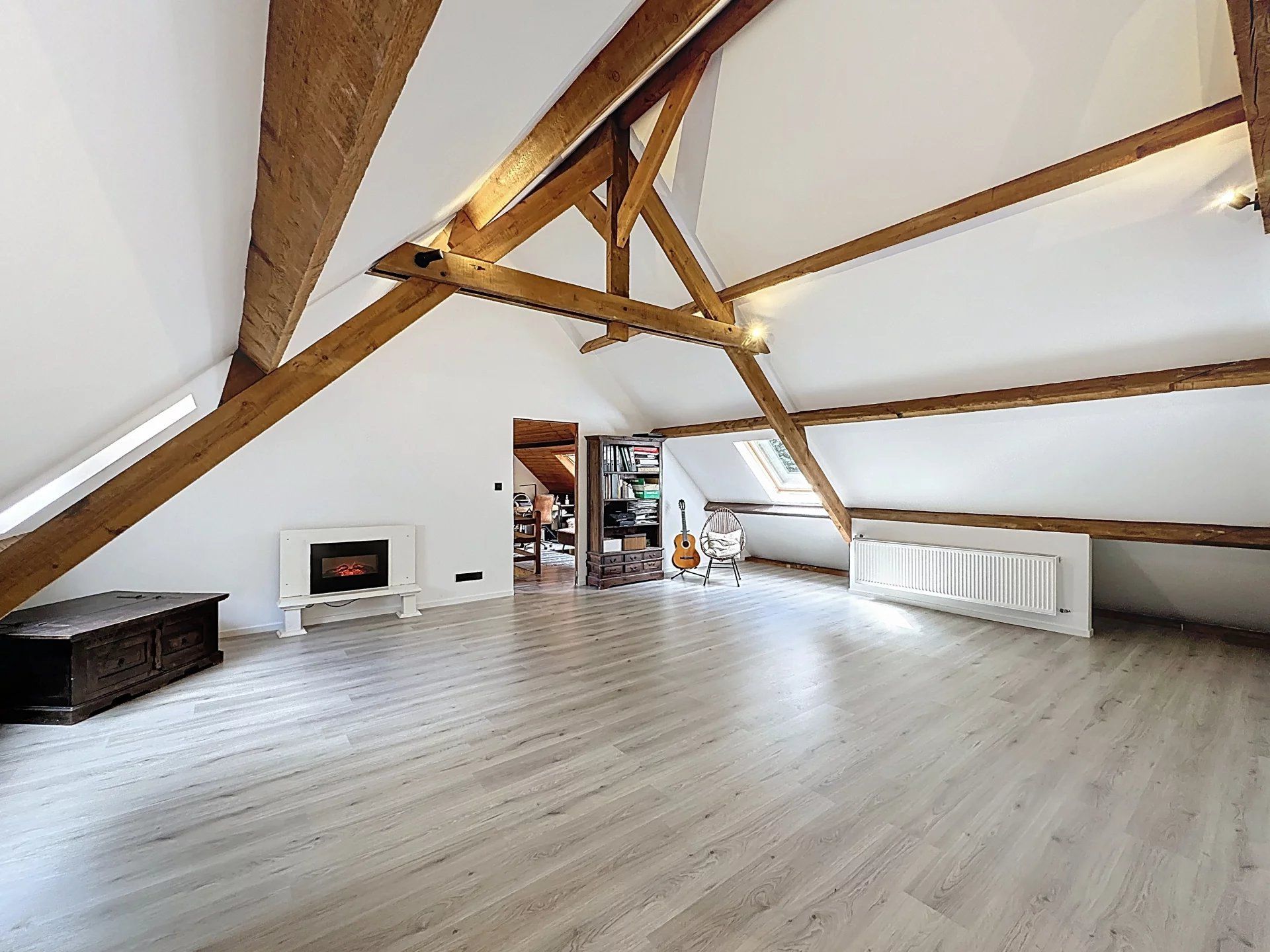 Volledig gerenoveerde villa in de Europese wijk. foto 30