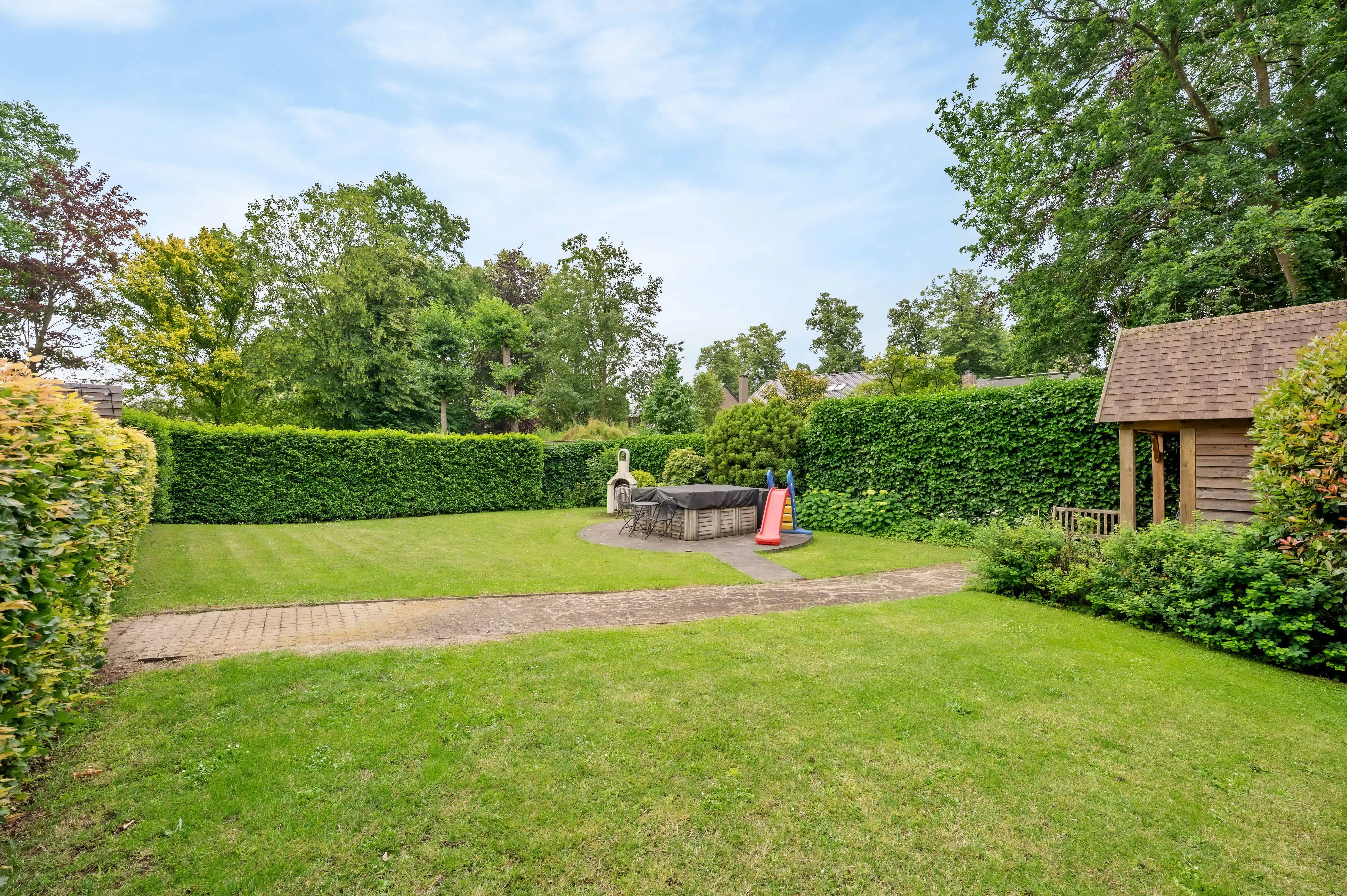 Stijlvolle split-levelvilla met veel licht en ruimte foto 31