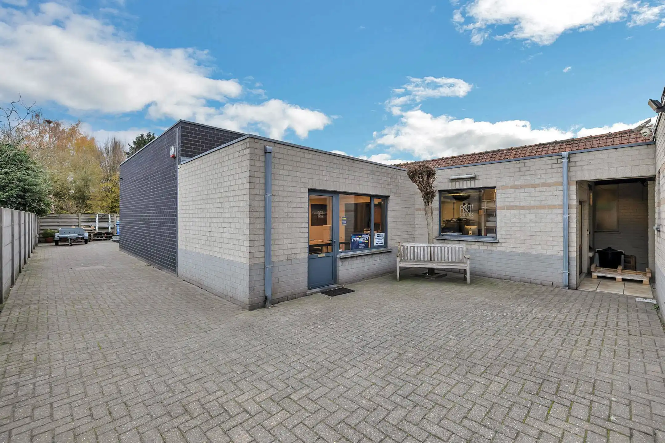 Unieke combinatie van wooncomfort, atelier en polyvalente tuin foto 18