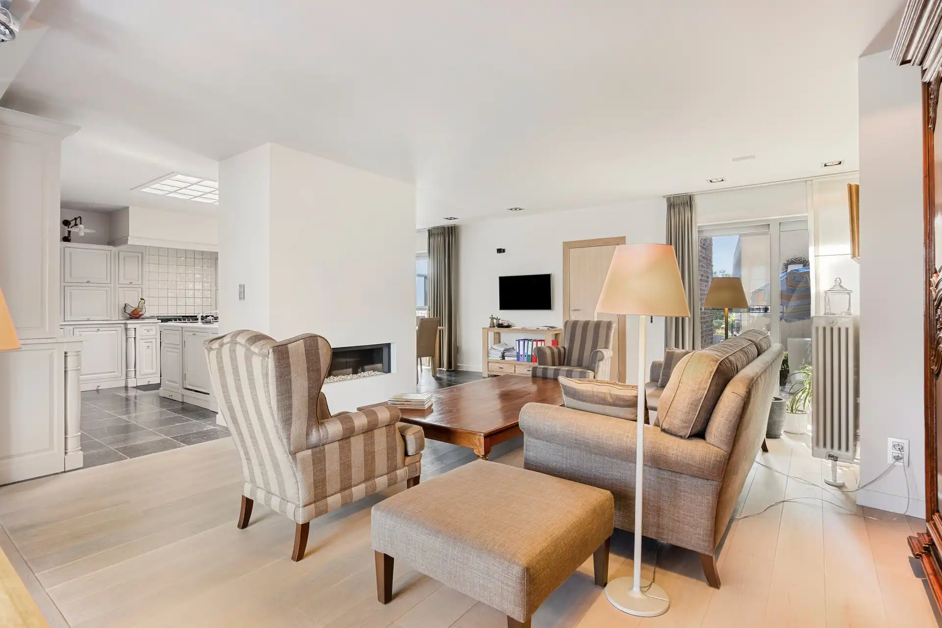 Ruim en luxueus dakappartement met uitzonderlijk dakterras van 104 m² in hartje Hasselt foto 4