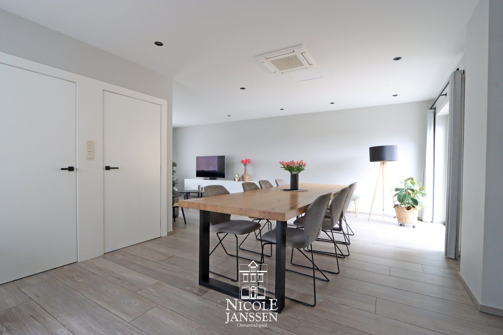 Charmante halfvrijstaande woning  foto 5