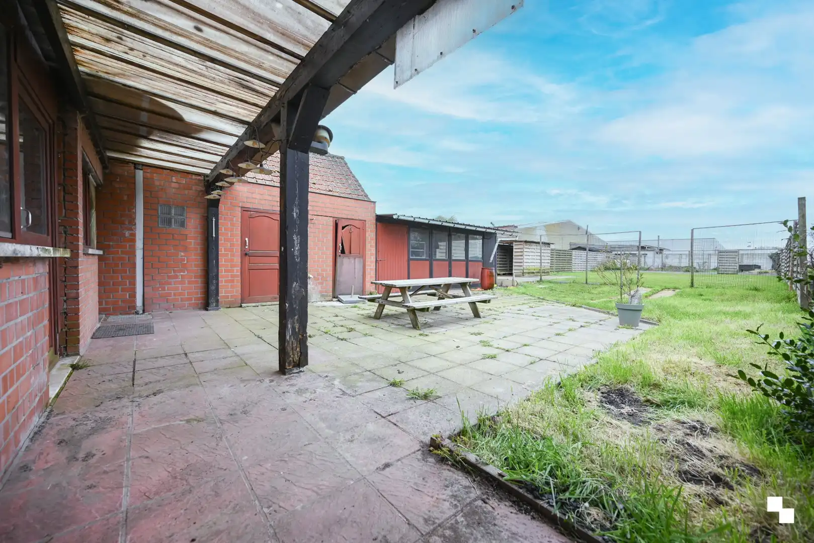 Karaktervolle woning met ruime tuin en dubbele garage te Ingelmunster foto 18