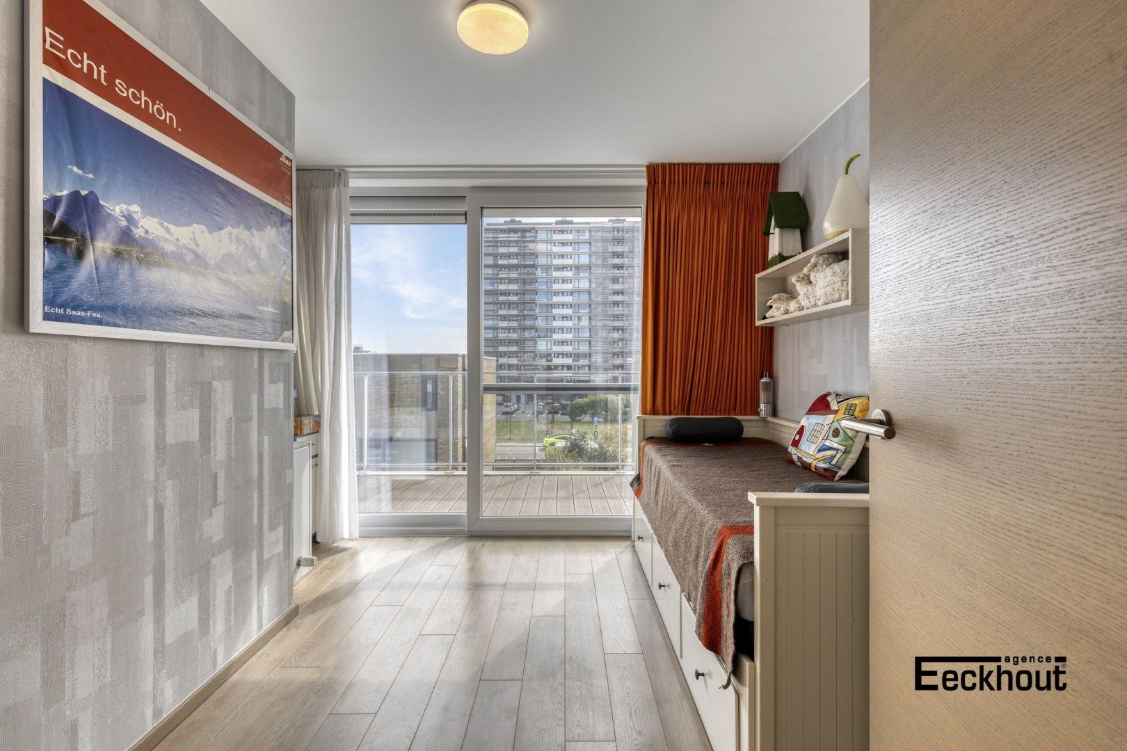 Instapklaar & modern 3 slaapkamer-appartement met zéér ruim zonneterras (45m²) te Bredene-Duinen! foto 12