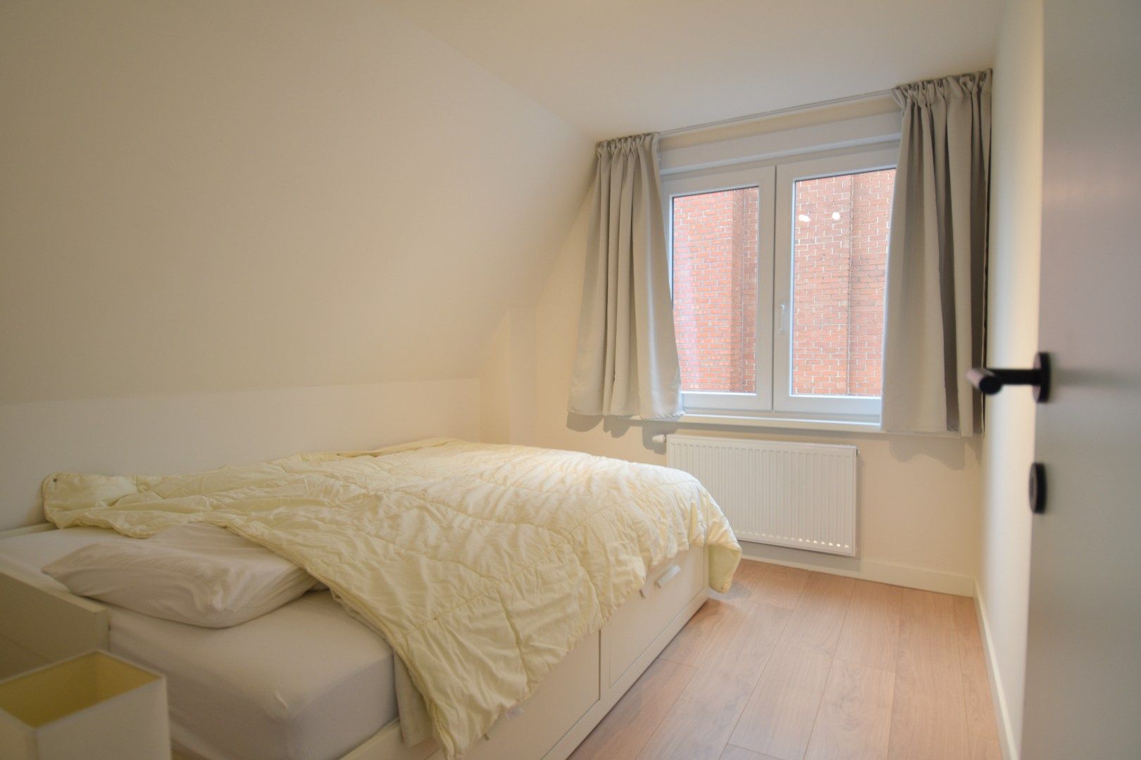 Gerenoveerde woning met tuin en 3 slaapkamers in Kortrijk foto 11