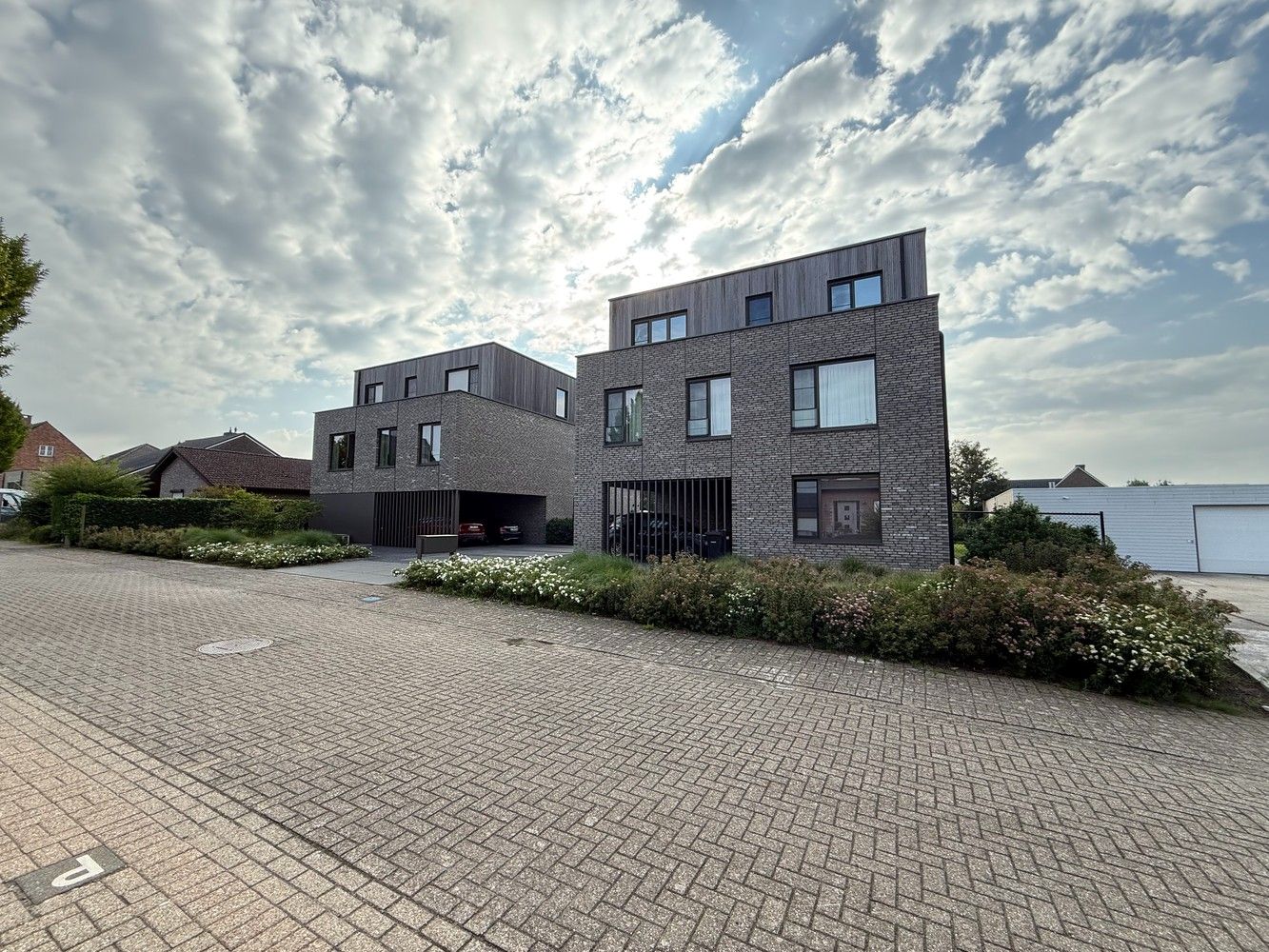 RECENT DAKAPPARTEMENT I TE HUUR I 2SLPK foto {{pictureIndex}}