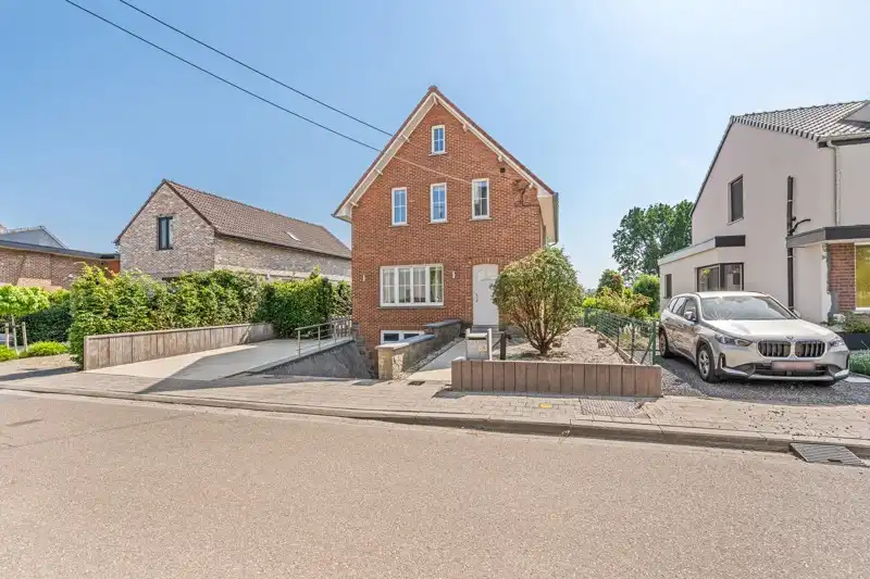 Stijlvolle, landelijke woning met 3 slaapkamers, garage en tuin foto 25