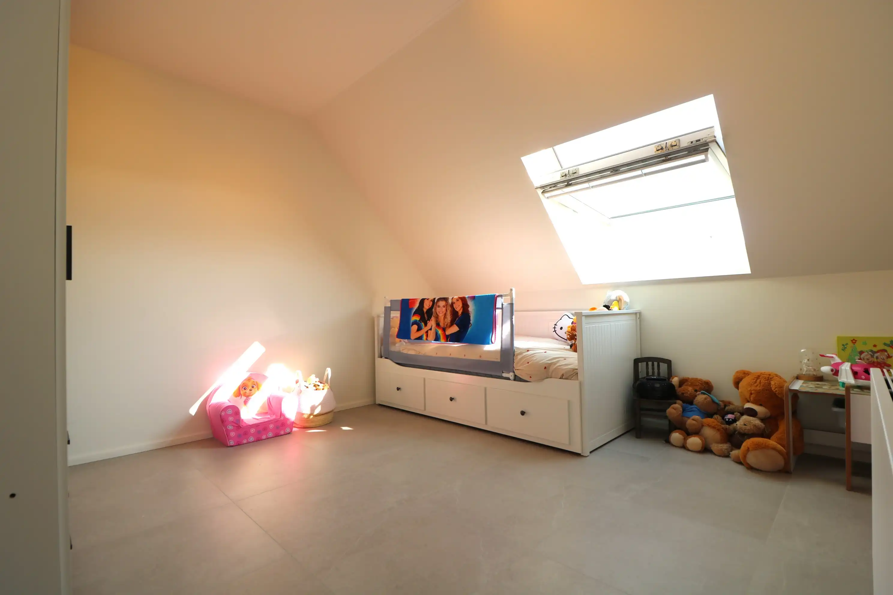 Nieuwbouw appartement met 2 zeer grote slaapkamers, terras én autostaanplaats. foto 7