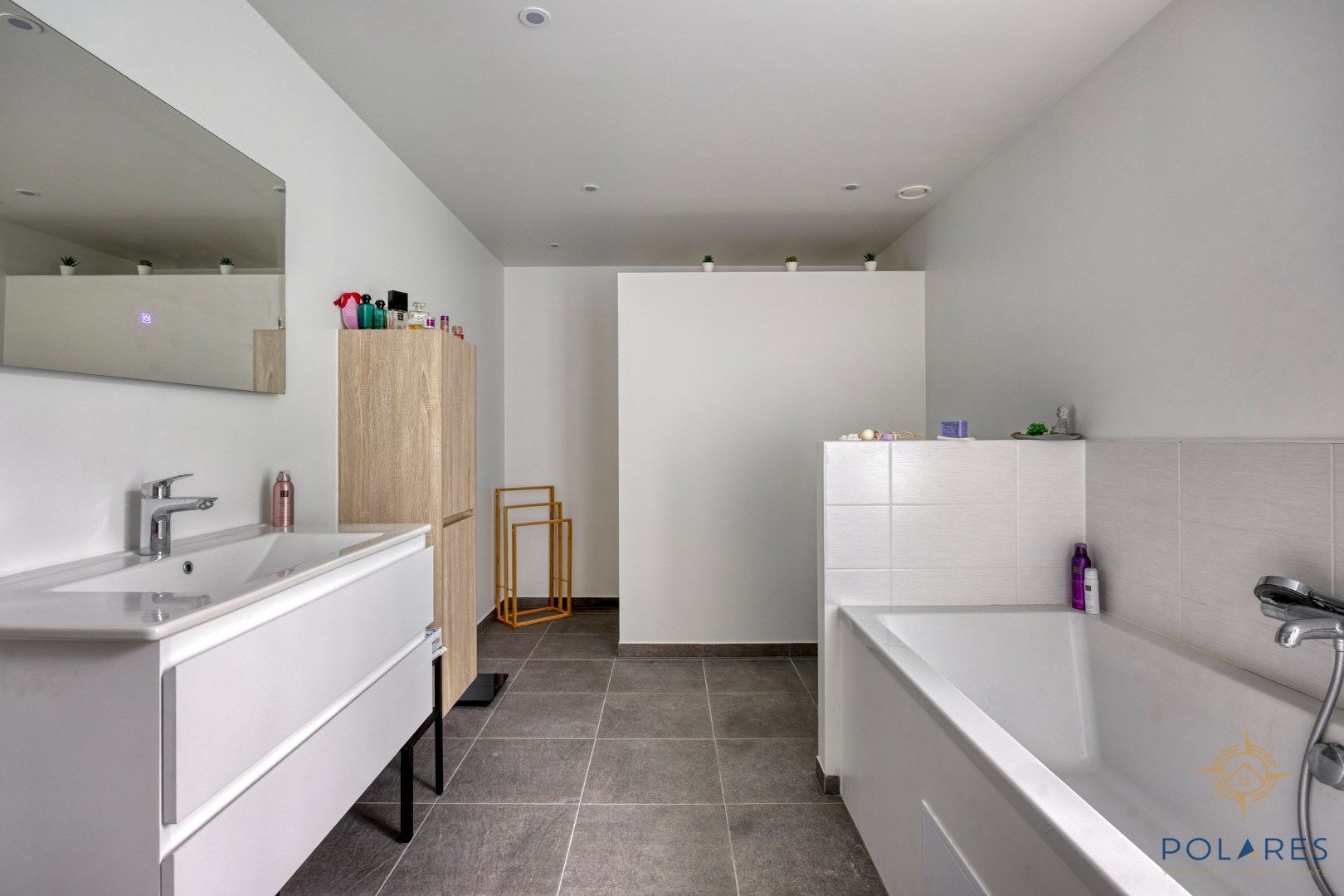 Karaktervolle, volledig gerenoveerde woning foto 21