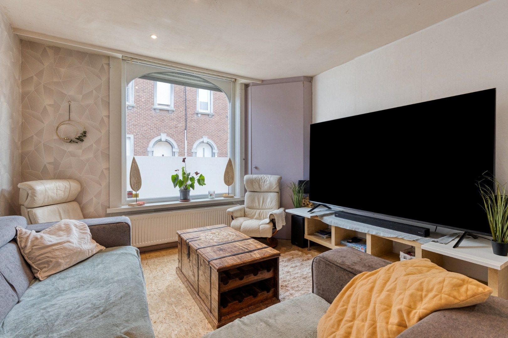 Op te frissen woning in centrum Lauwe! foto 3