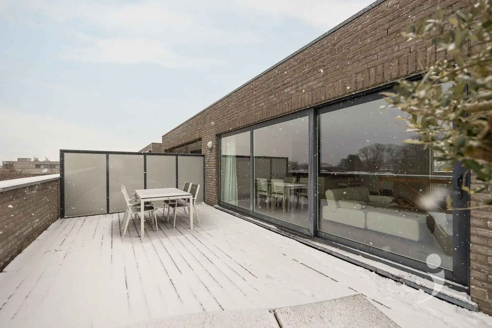 Luxueuze penthouse met ruim terras foto 22