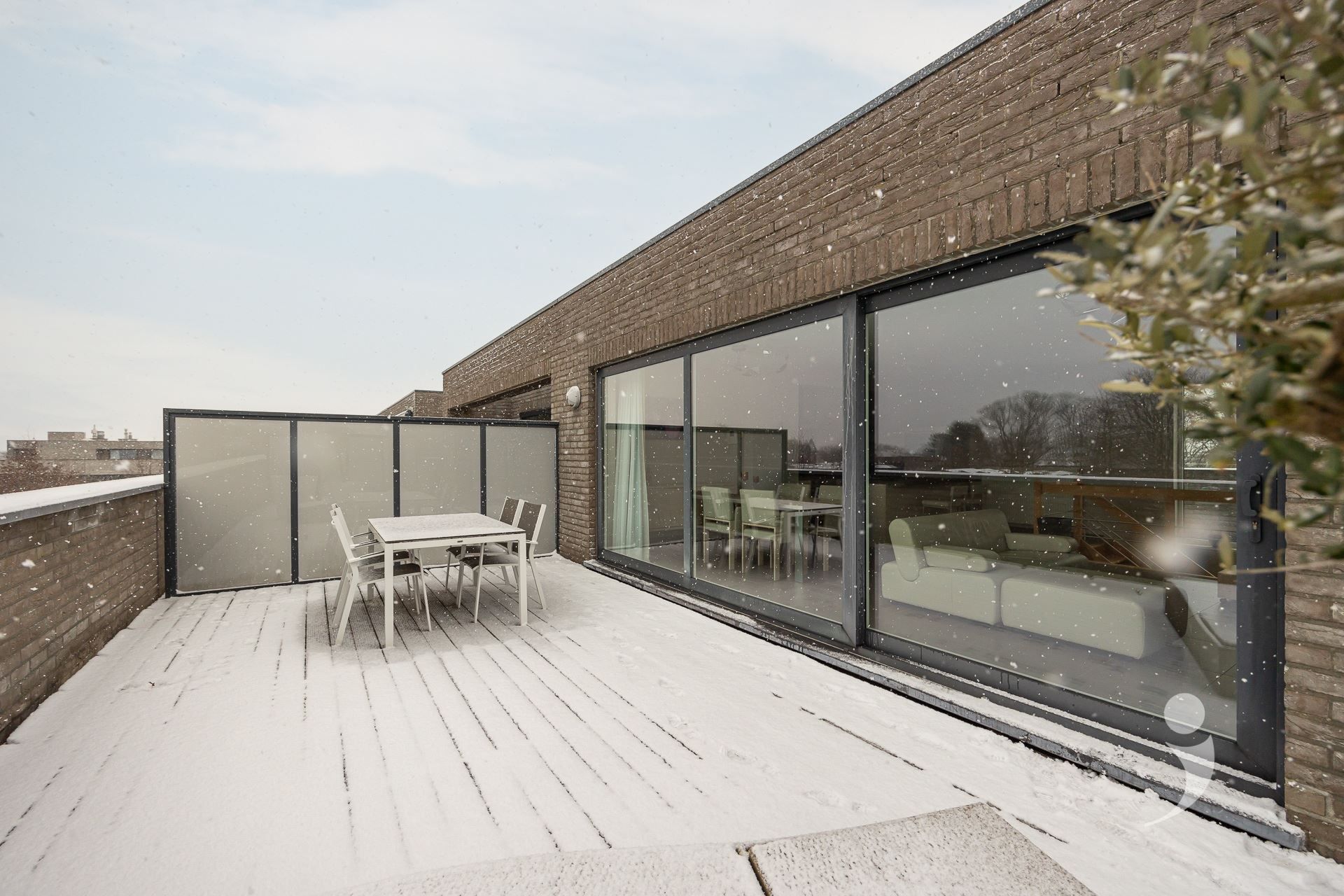 Luxueuze penthouse met ruim terras foto 22