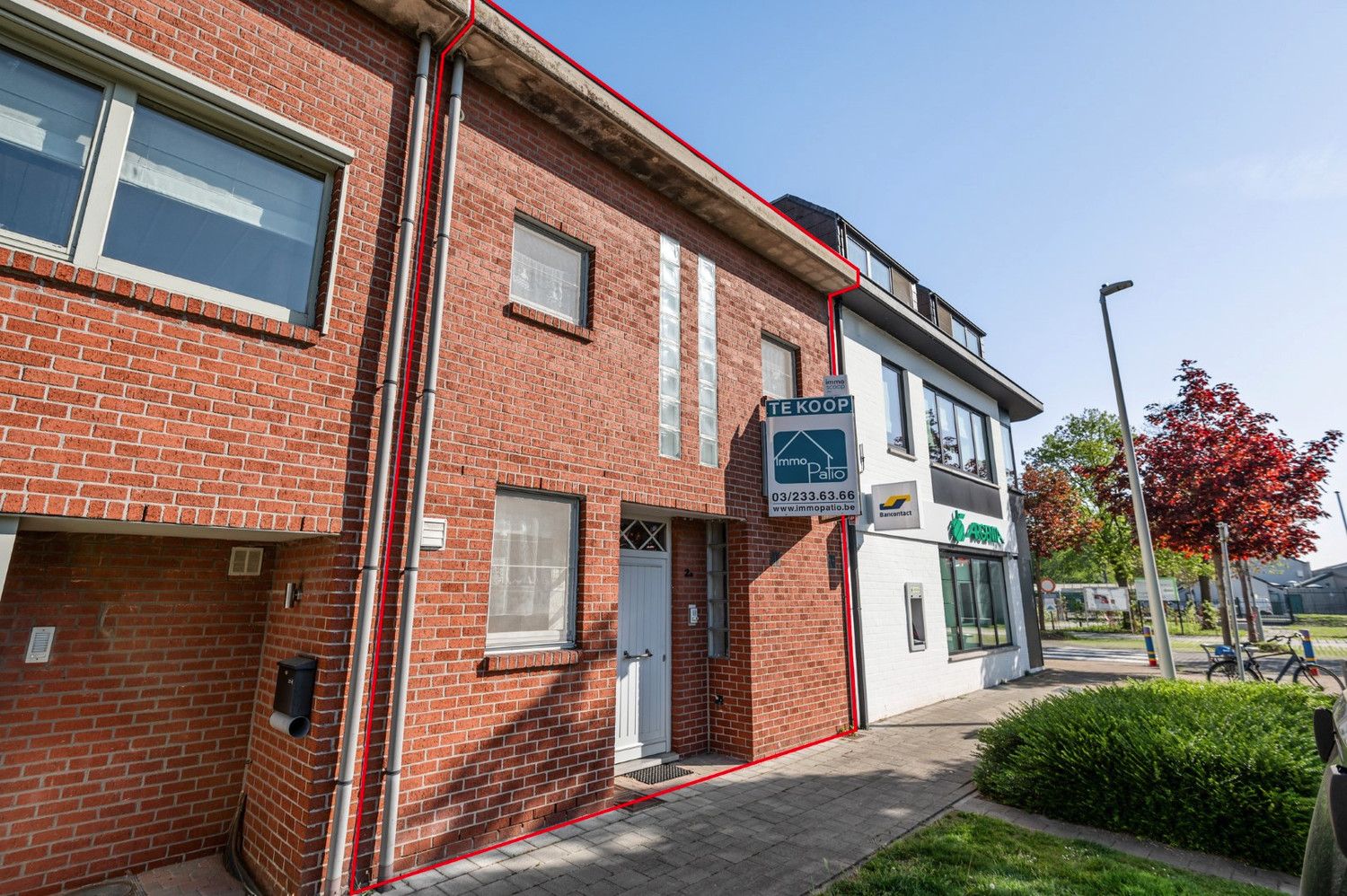WONING MET 5 SLK EN TUIN TE CENTRUM RANST! foto {{pictureIndex}}