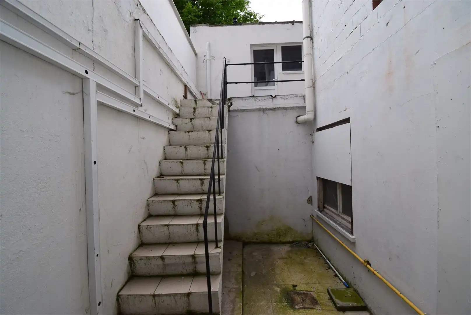 Opbrengstwoning met een commercieel gelijkvloers foto 3