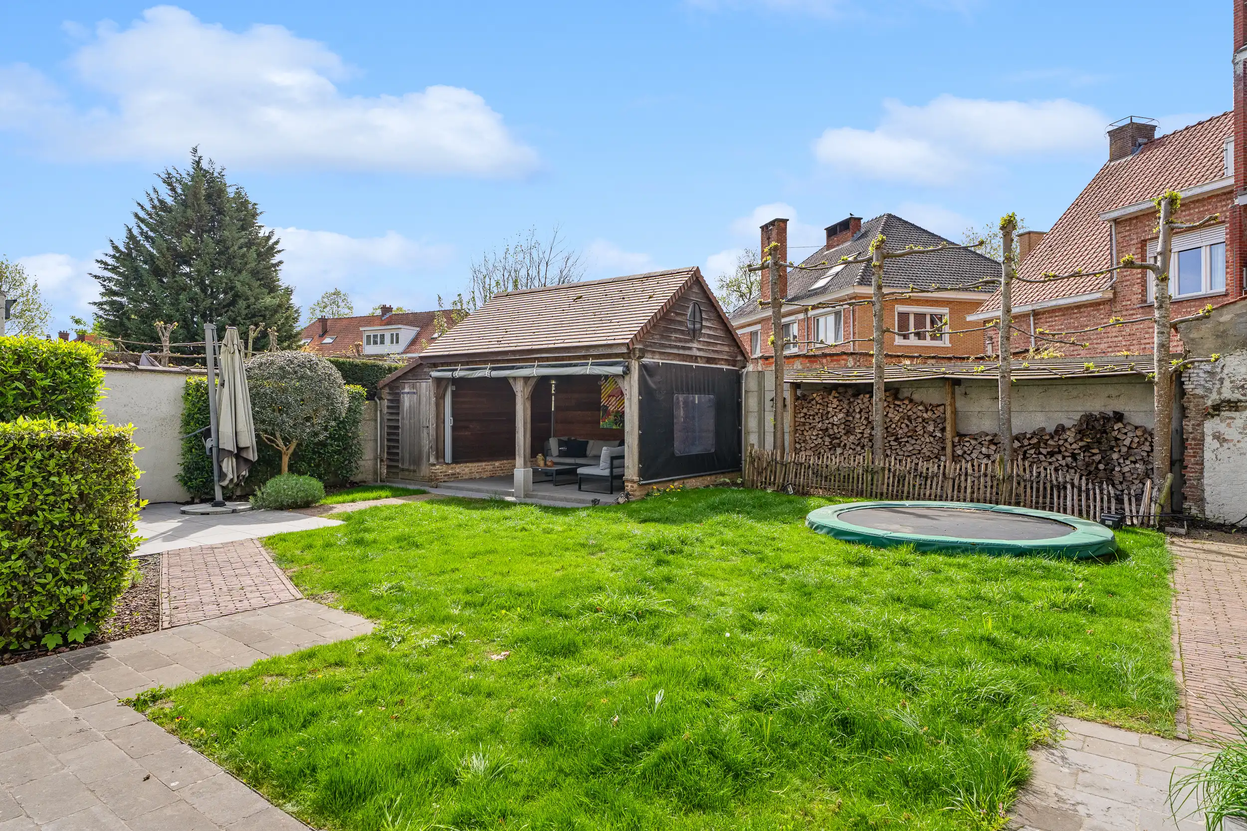 Karaktervolle burgerhuis op enkele passen van Zimmerplein foto 17