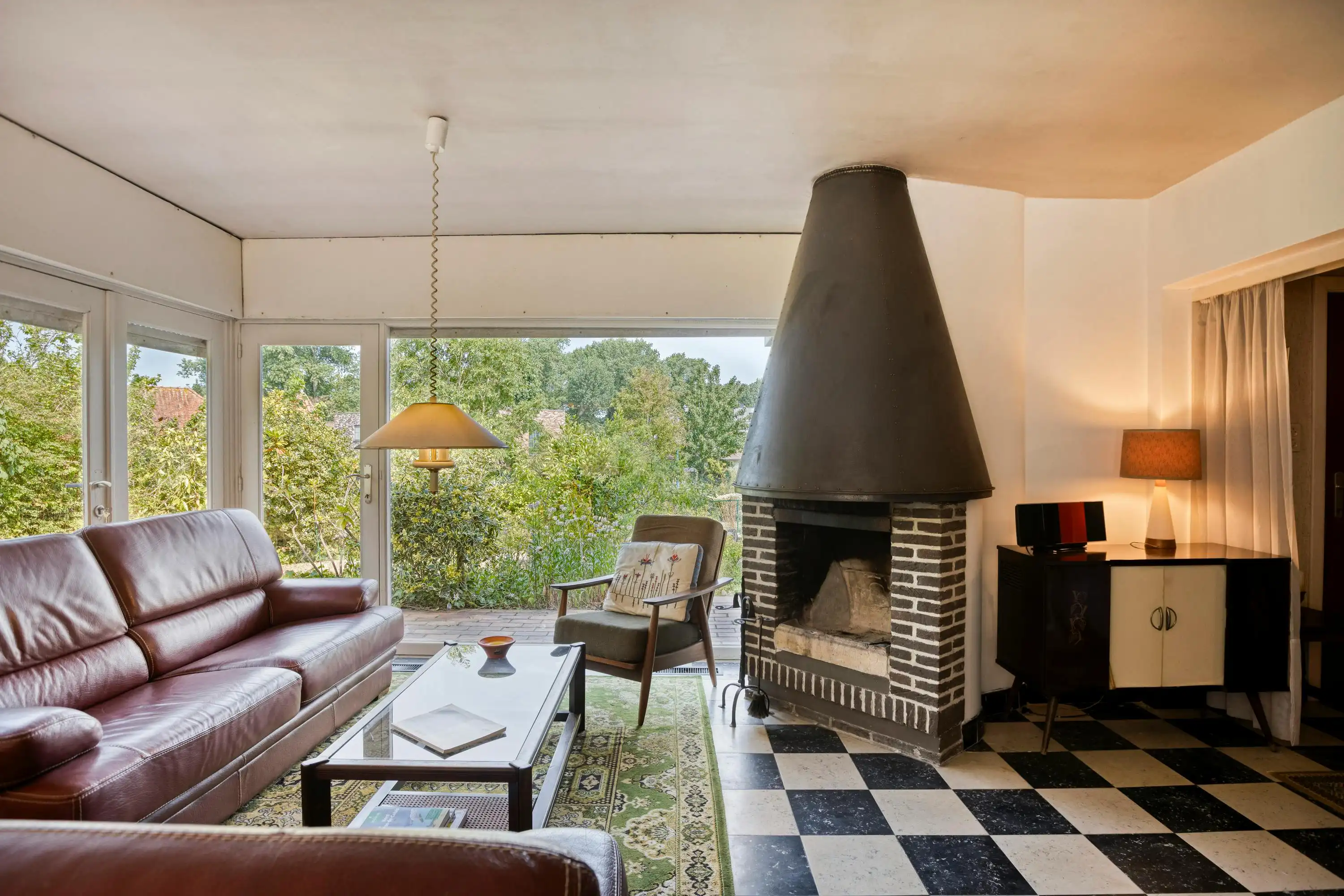 Te renoveren woning op 1192m² grond op topligging! foto 4