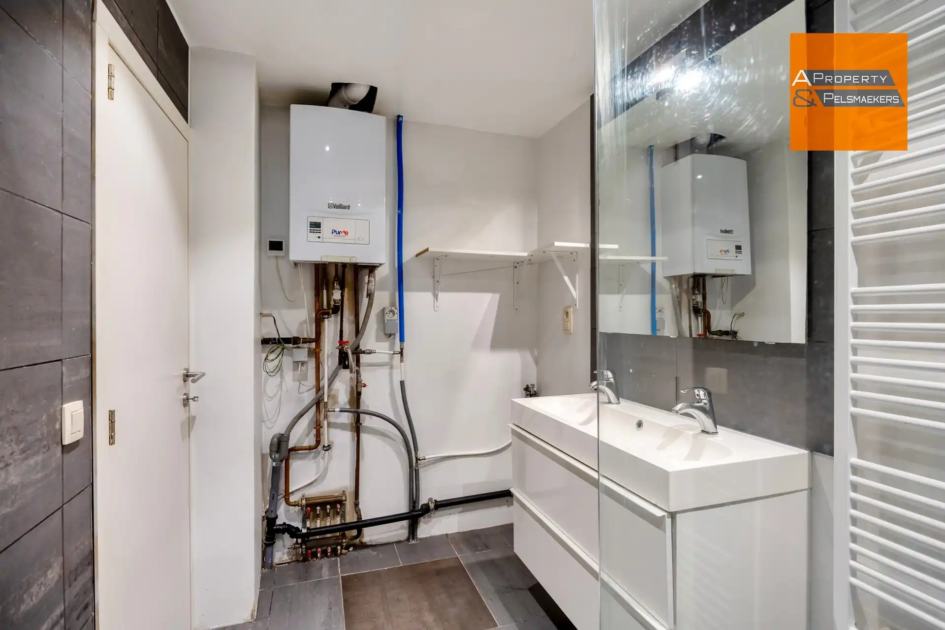 Instapklaar 1-slaapkamerappartement met open leefruimte foto 11