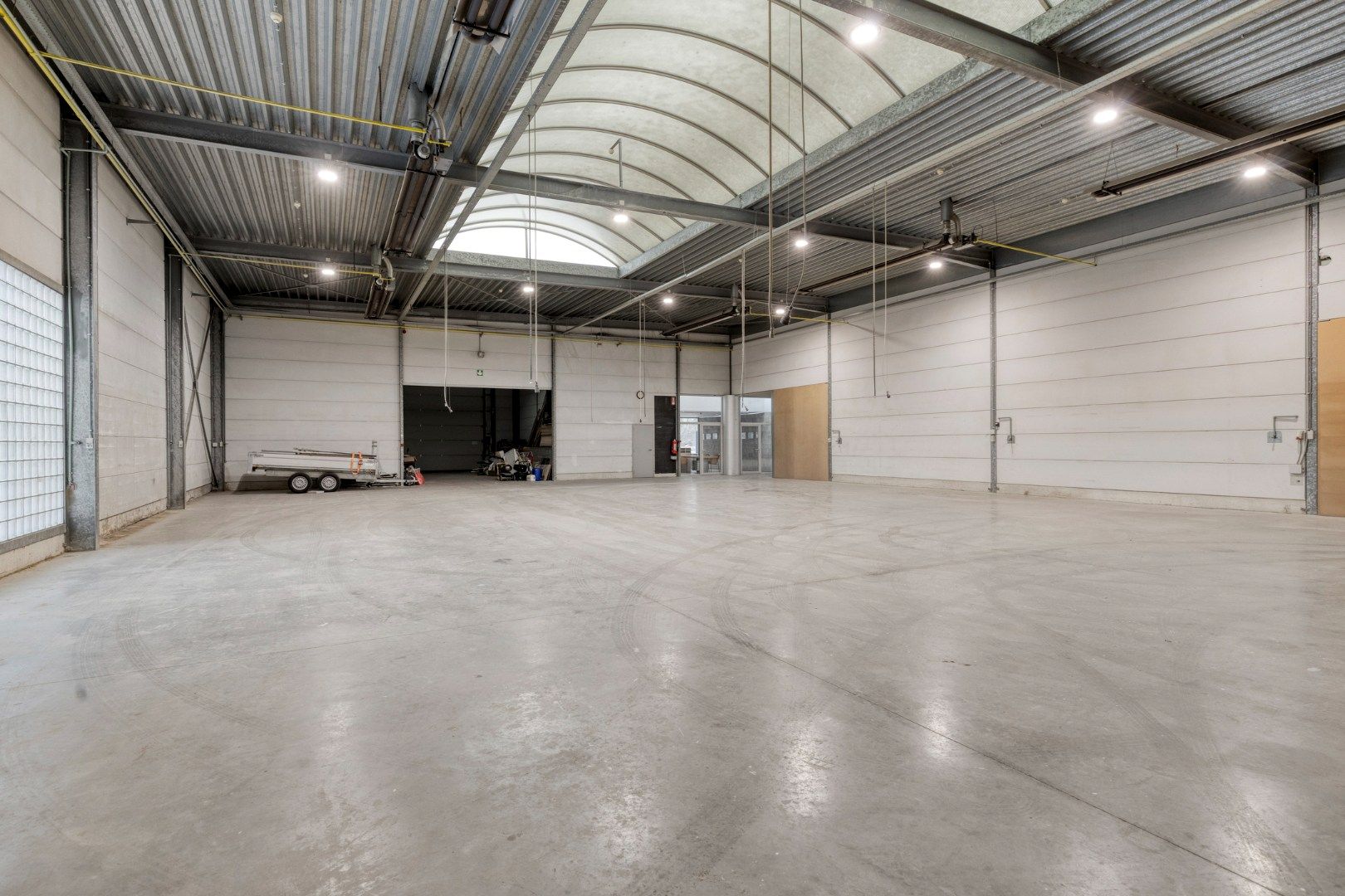 Polyvalent nijverheidscomplex met hedendaagse sociale voorzieningen  foto 7