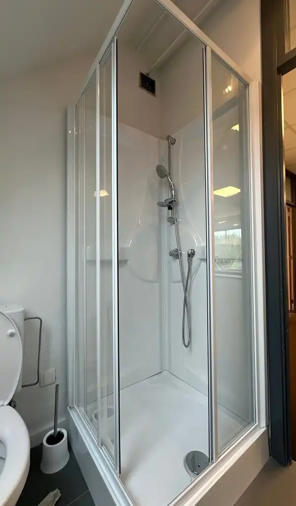 Lichtrijk kantoor te huur op zichtlocatie te Sint-Martens-Latem foto 16