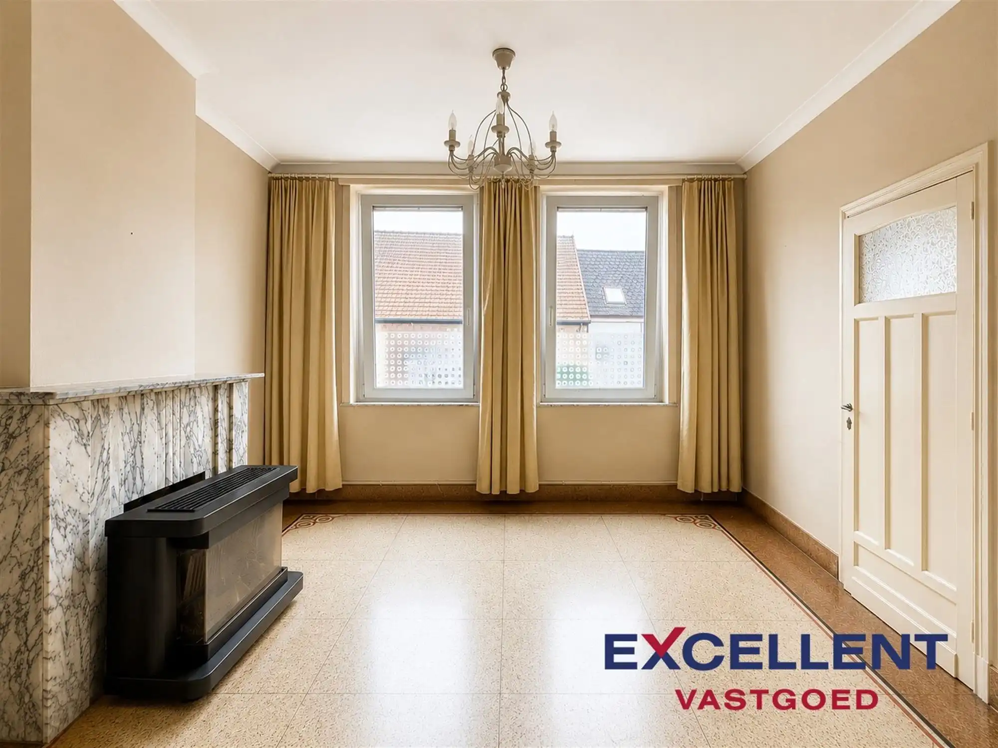 Karaktervolle ruime woning met tuin in Ronse foto 3