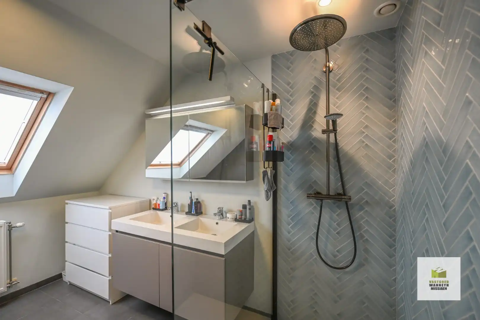 Energiezuinige en instapklare woning op rustige ligging in doodlopende straat te centrum Roeselare foto 17