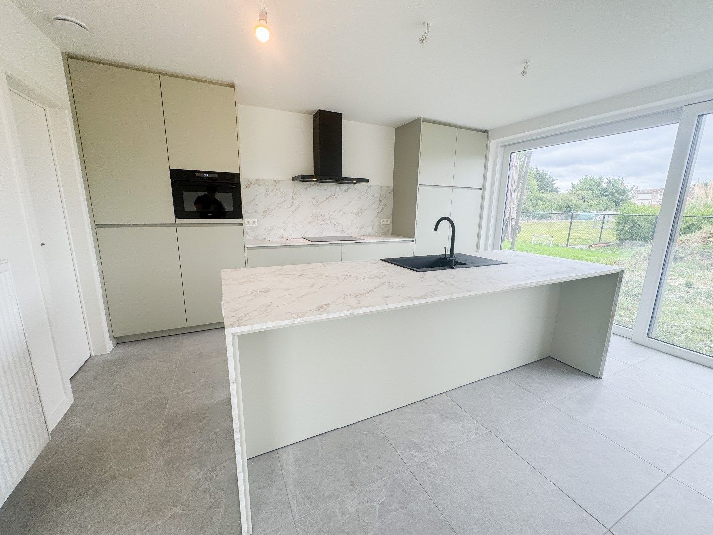 Prachtige halfopen nieuwbouwwoning met 3 slaapkamers in Houthulst foto 6