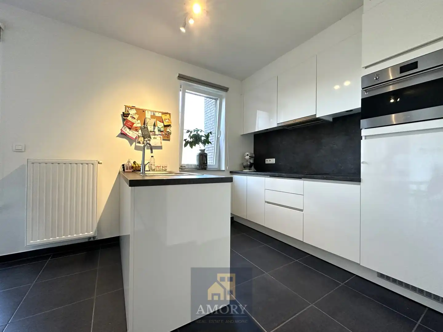 2 slaapkamer appartement met terras en autostaanplaats foto 4