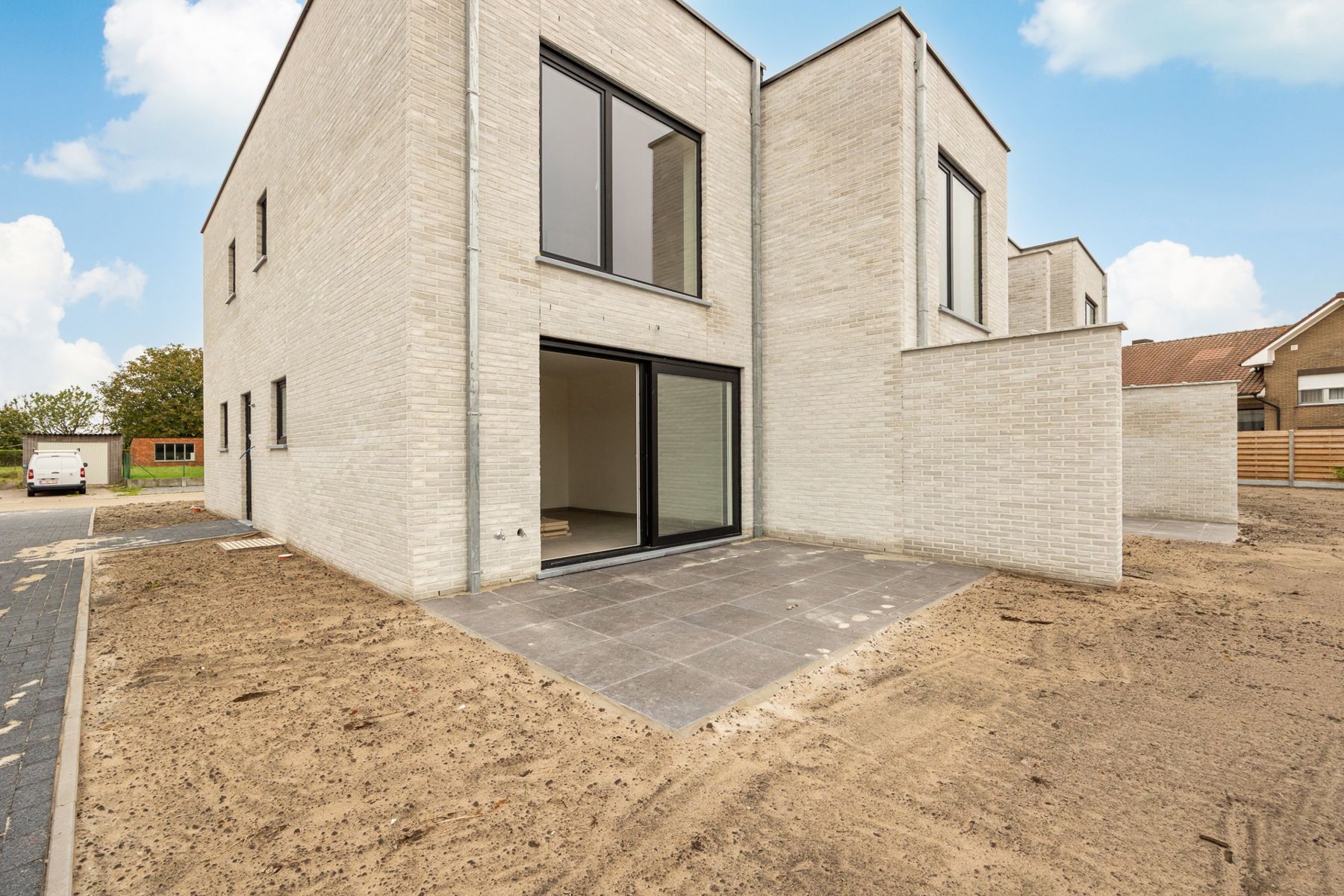 Halfopen woning met 3 slaapkamers en carport/fietsenberging op perceel van ca 320m² foto 22