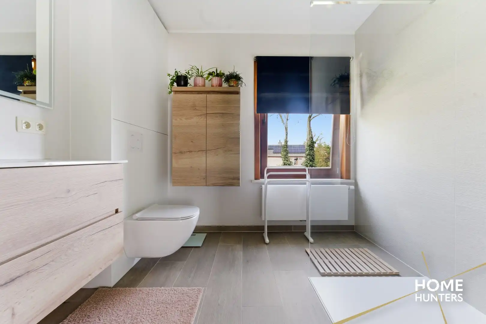 Ruim wonen in alle rust: halfopen woning met 4 slaapkamers in Ieper foto 12