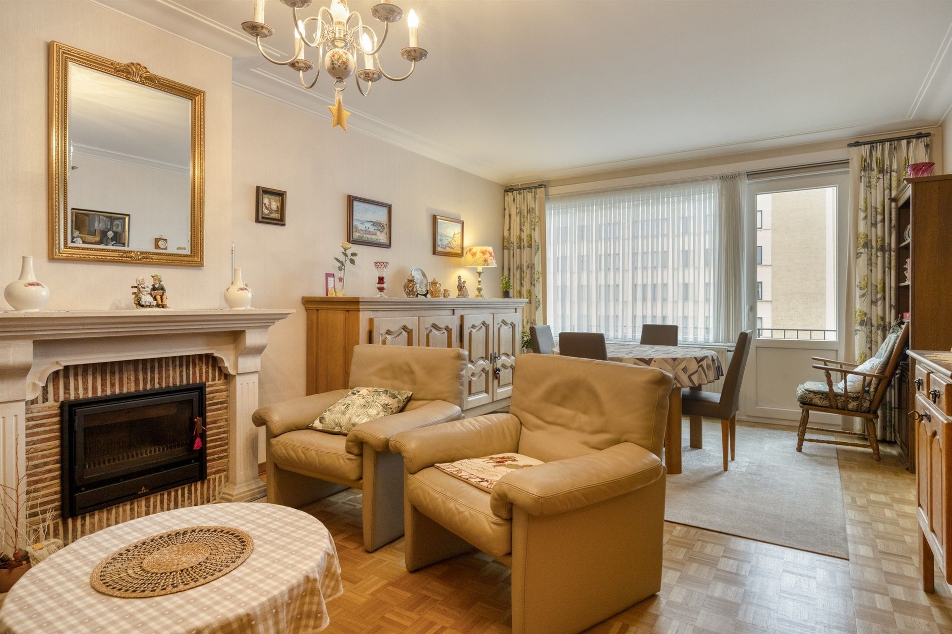 Welonderhouden appartement met dubbel diepe garage! foto 4