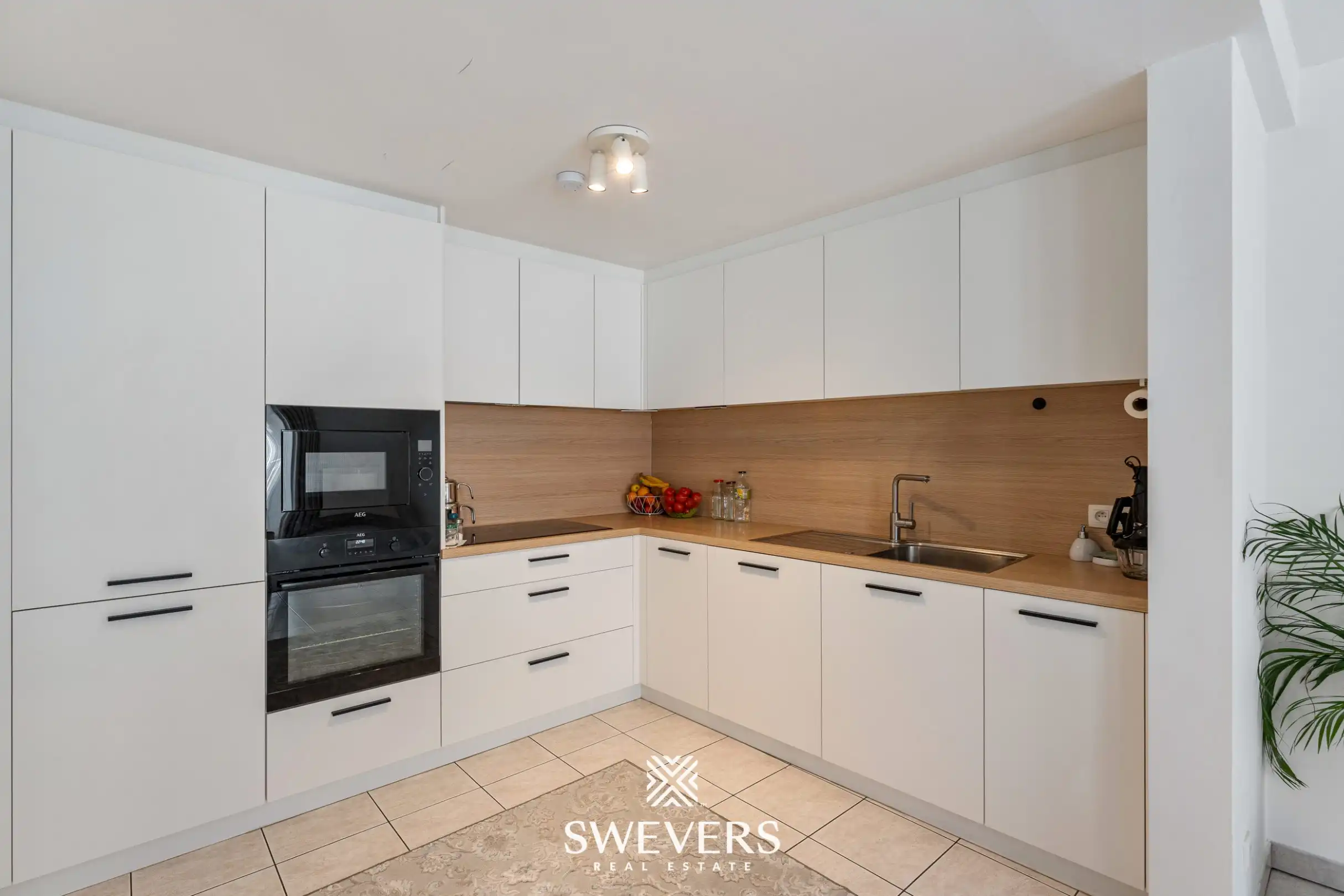 Gerenoveerd 2-slaapkamerappartement met ZW-terras vlak bij Hasselt centrum foto 13