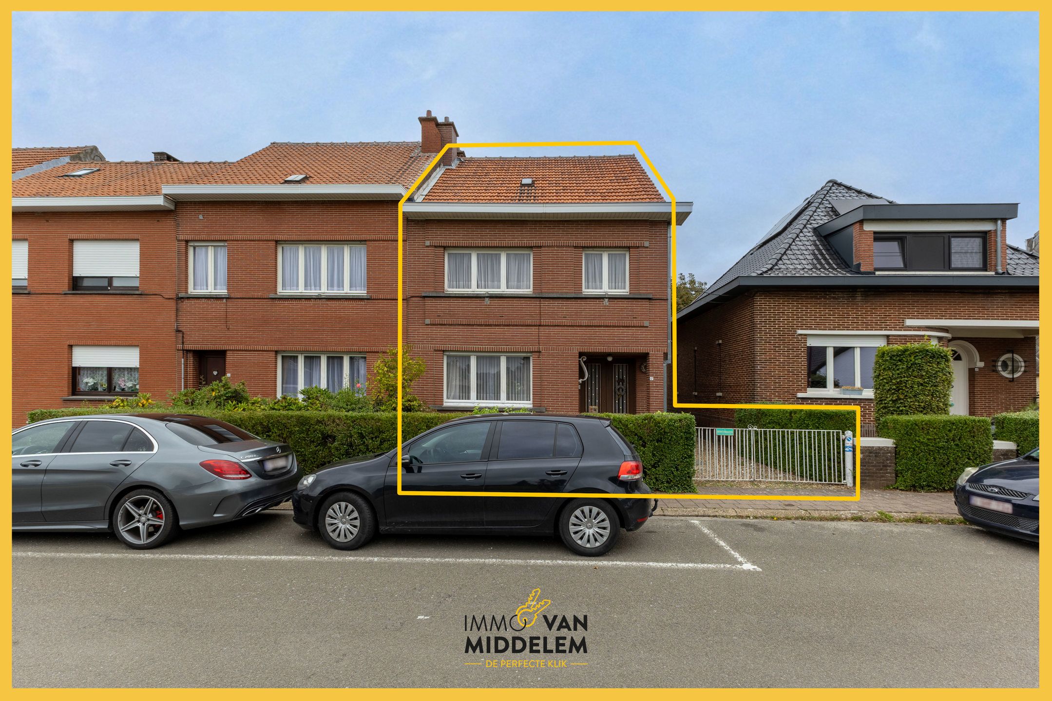 Hoofdfoto van de publicatie: TE RENOVEREN 3-GEVELWONING