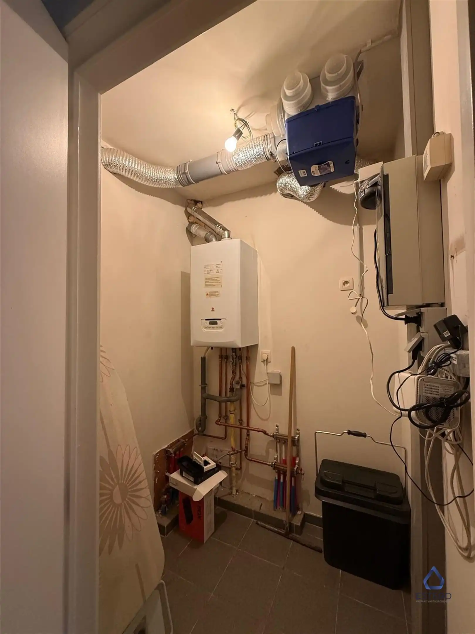 Ruim 1 slaapkamerappartement nabij centrum Aalst foto 3