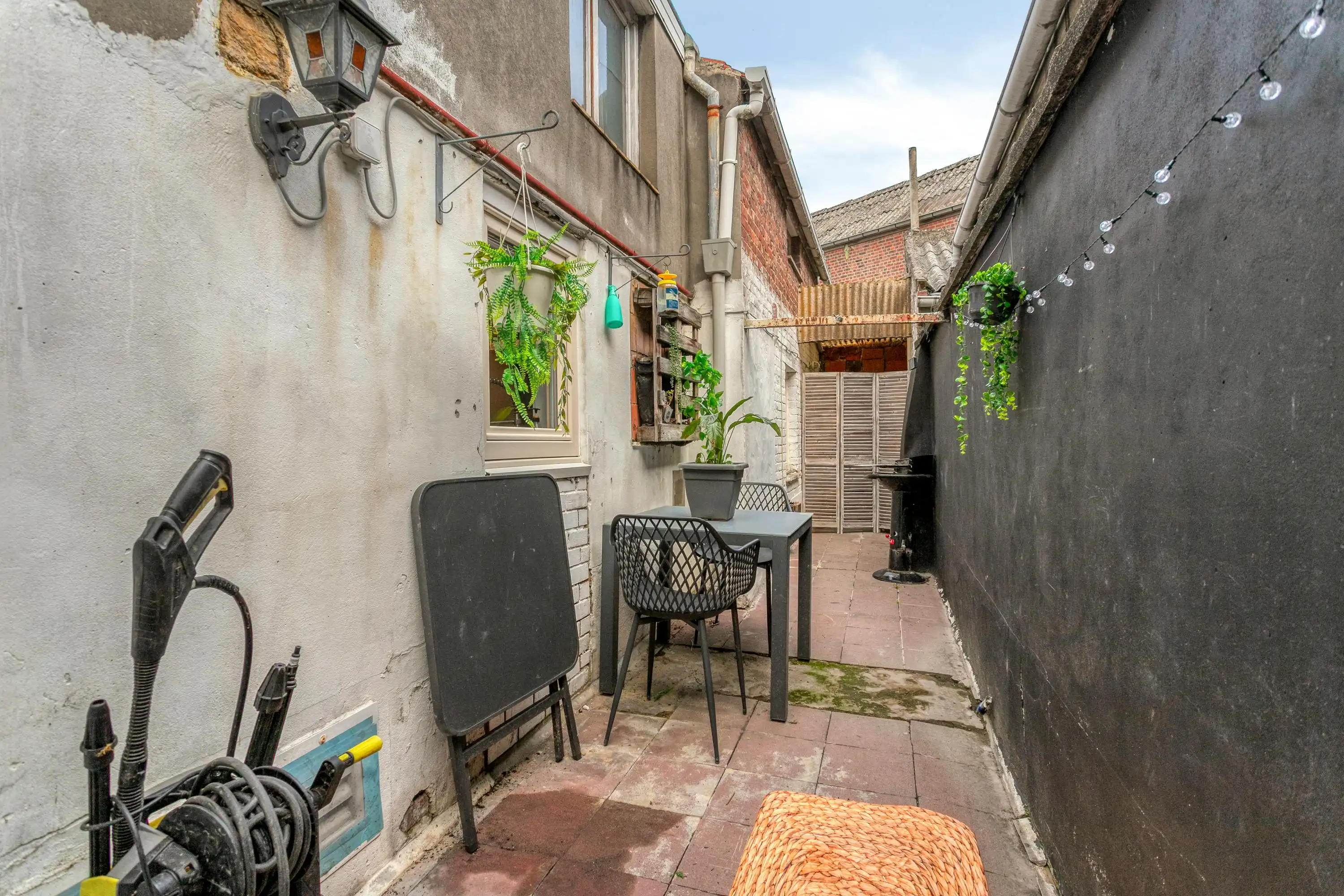 Gezellige starterswoning met stadstuin te koop in Harelbeke foto 14