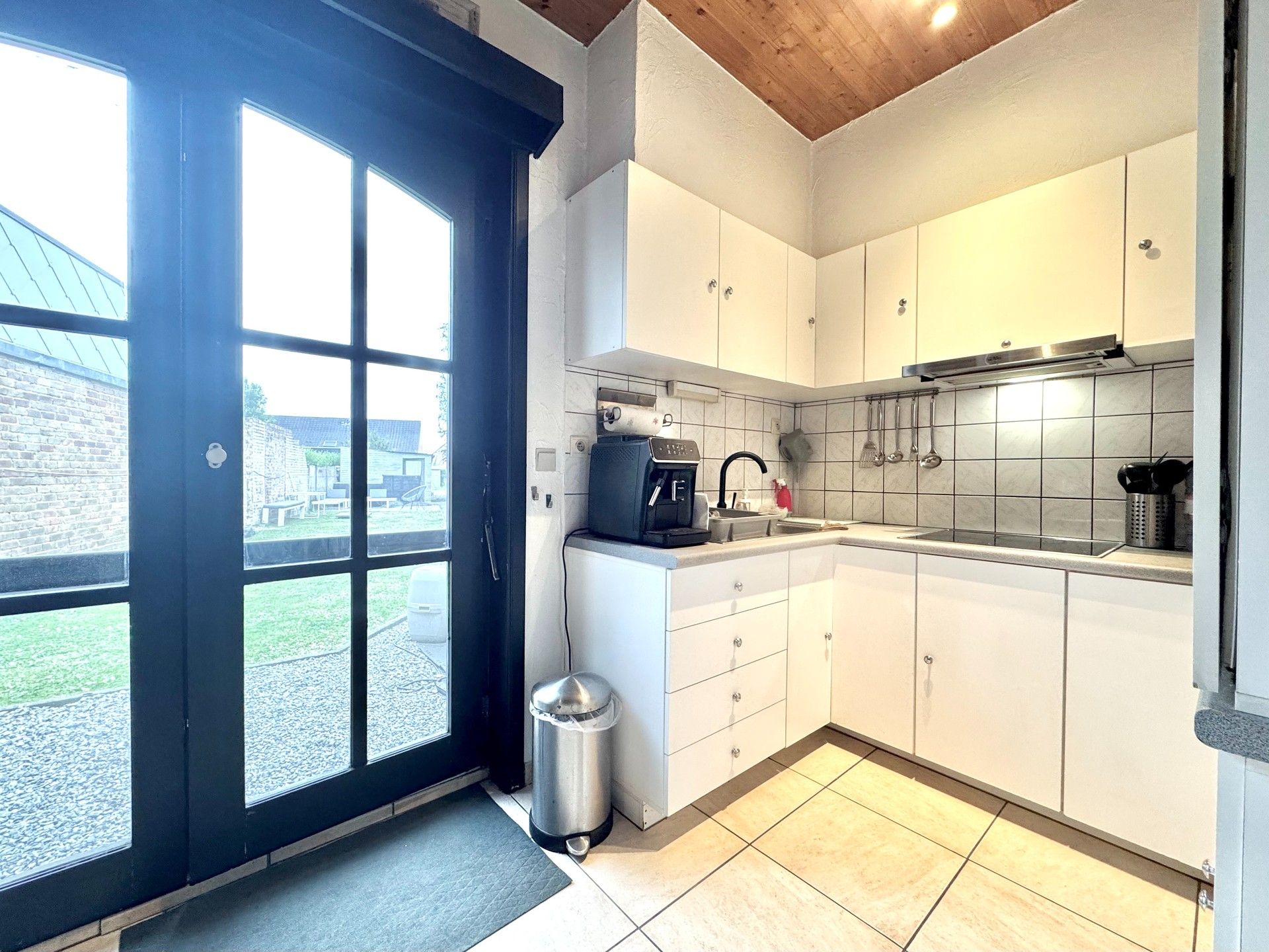 GEZELLIGE WONING MET 2 SLPKS EN TUIN OP 290 M² foto 8