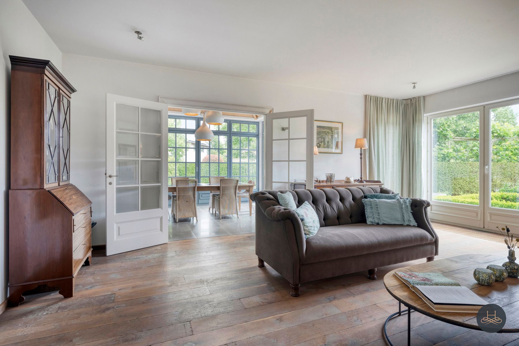 Exclusieve prachtig afgewerkte pastorijwoning met grote tuin foto 8