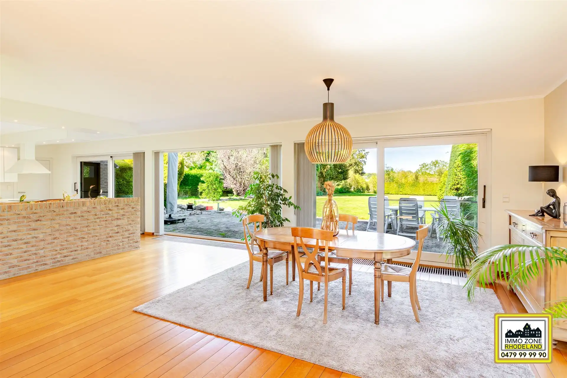 Prachtige villa met grote tuin met ideale ligging foto 8