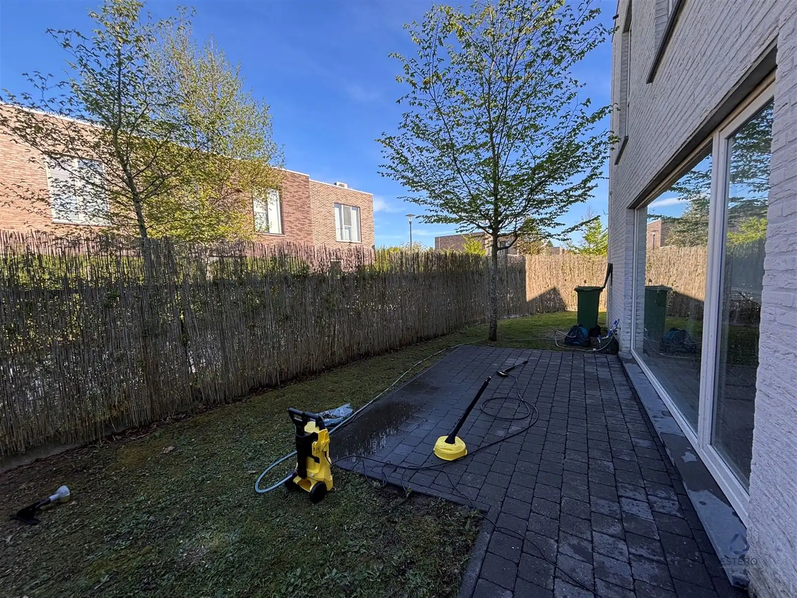 Moderne gezinswoning in een groene en rustige omgeving foto 8