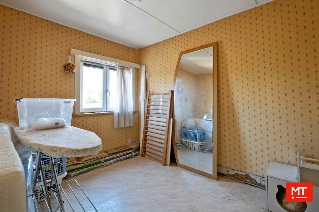 Ideale starterswoning / opbrengsteigendom in de dorpskern van Beselare foto 10