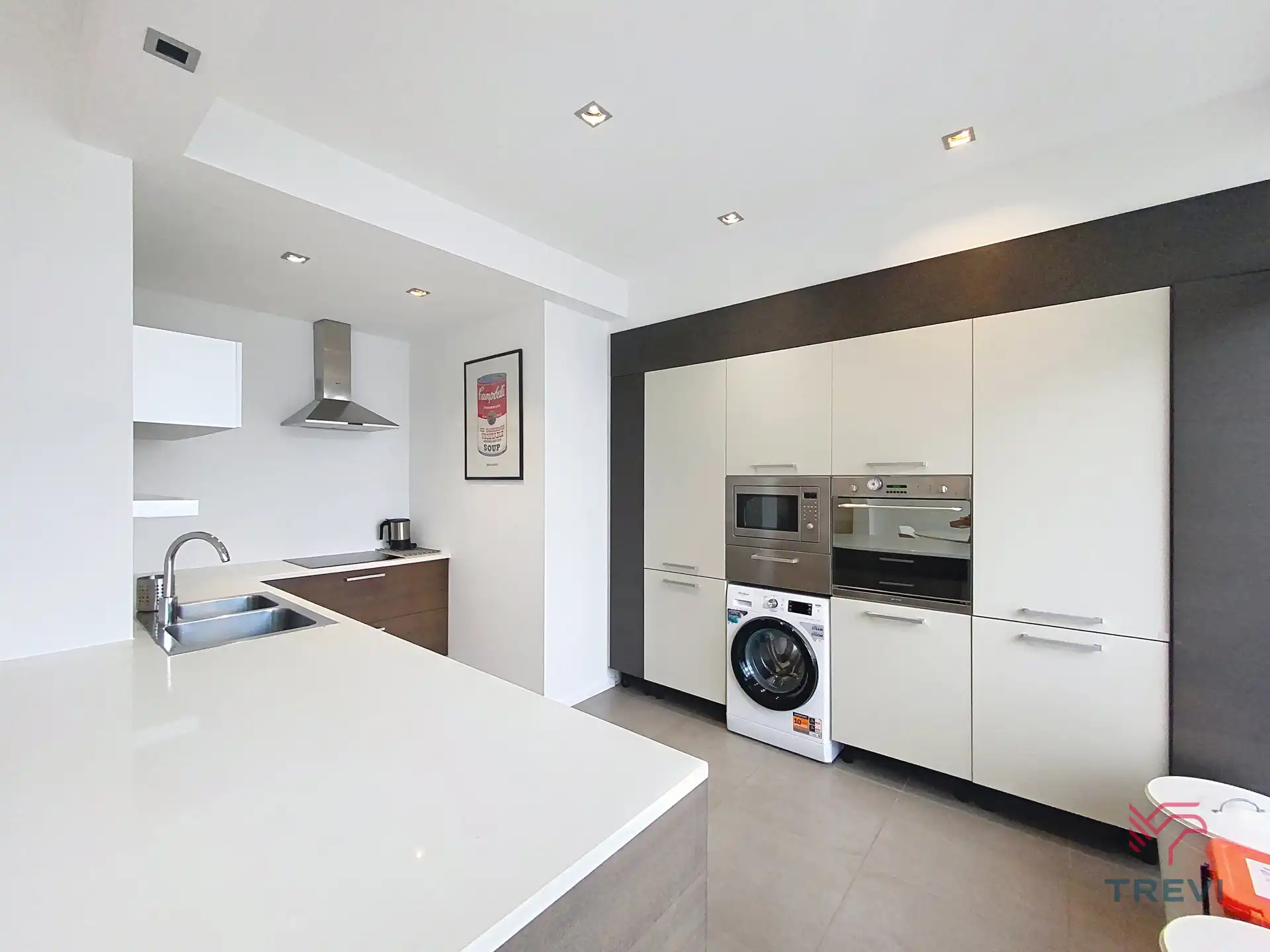 Prachtig gemeubileerd appartement met 2 slaapkamers! foto 4