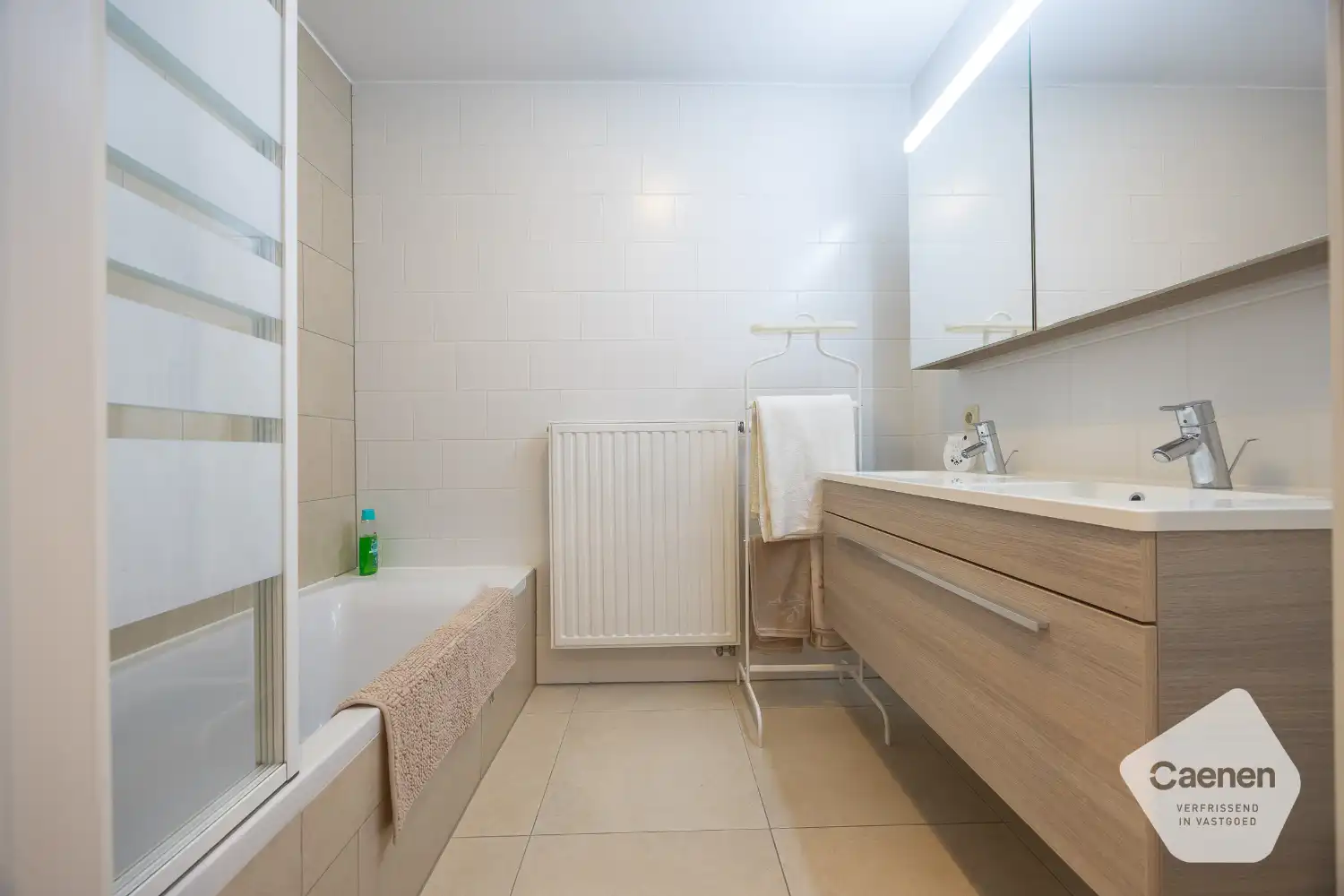 Gelijkvloers appartement te Mariakerke te huur foto 9