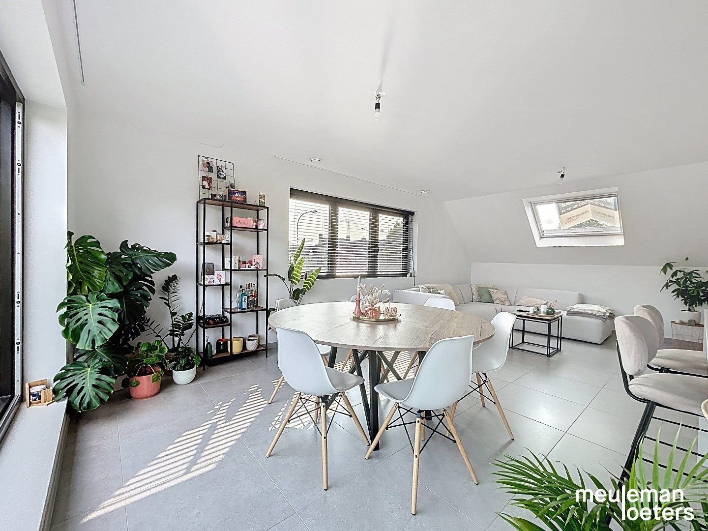 Stijlvol appartement met  zuidgericht terras foto 5