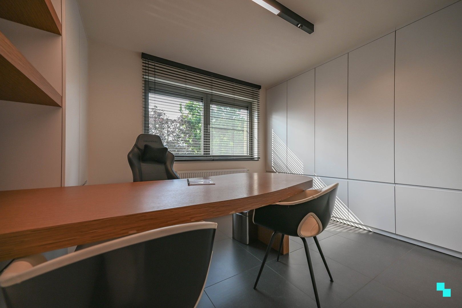 Volledig ingericht kantoor te Bosmolens foto 9