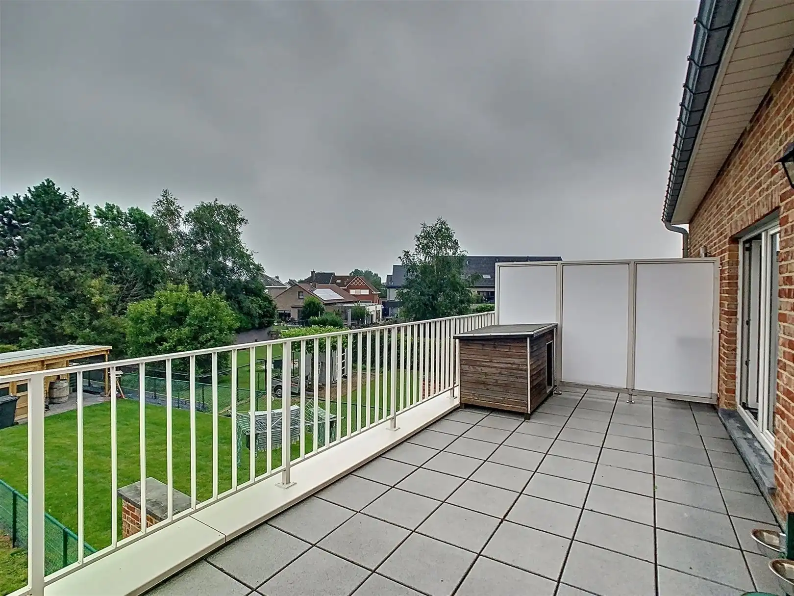 Ruim appartement met tuin en staanplaats foto 9