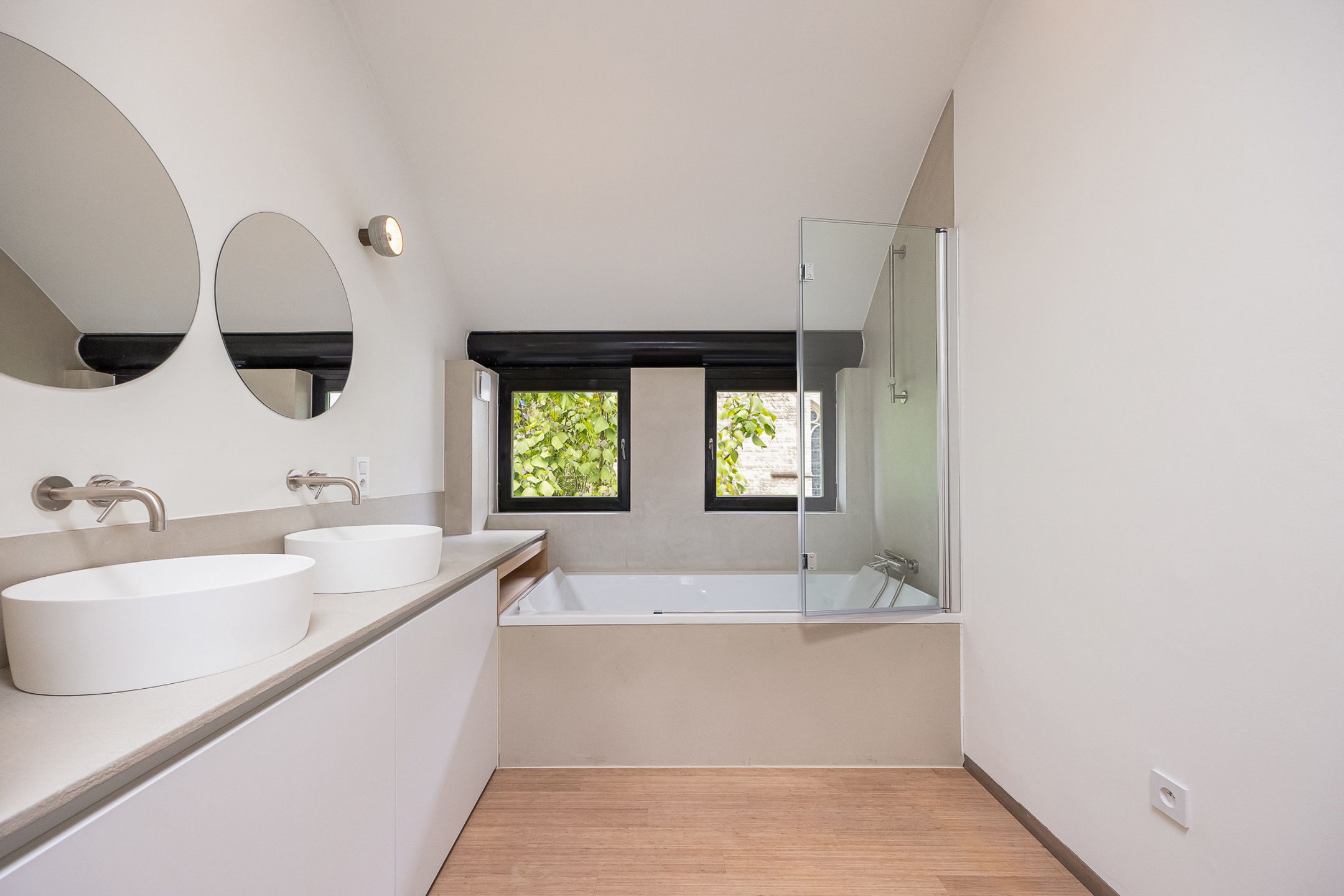 ANTWERPEN - Huis met tuin  foto 9