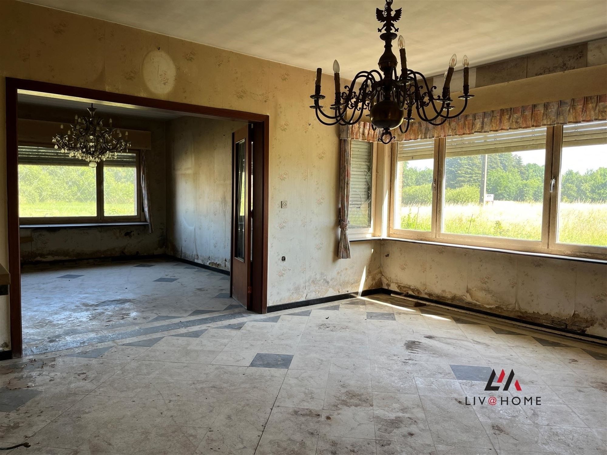 woning met 2,8 ha grond foto 11