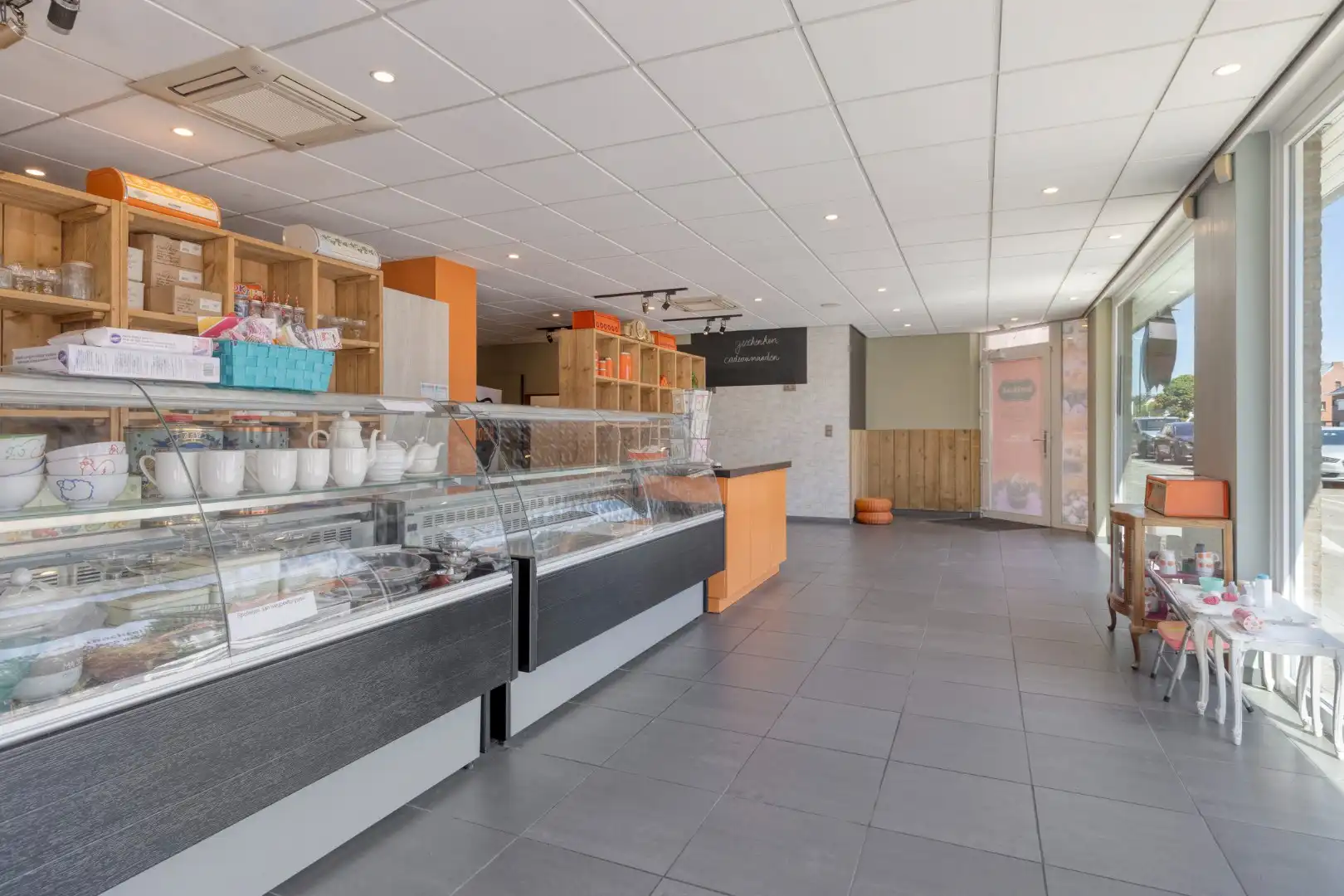 Commercieel handelspand op toplocatie met opsplitsingsmogelijkheden !  foto 5