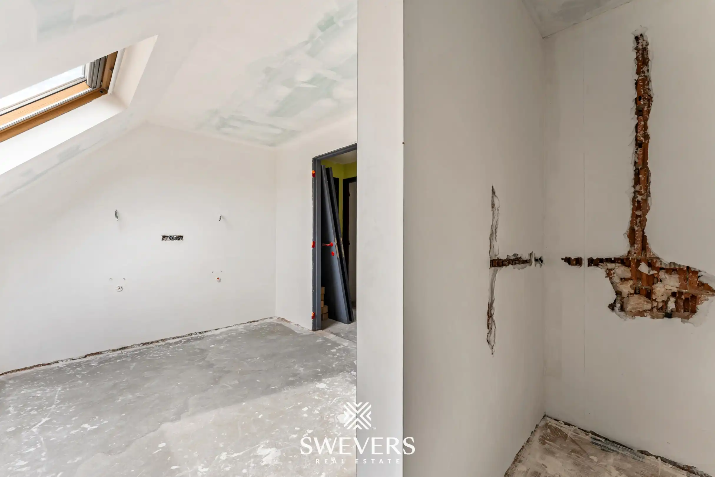 Ruime woning met veel potentieel op prachtig perceel (23a96ca) te Helchteren foto 27