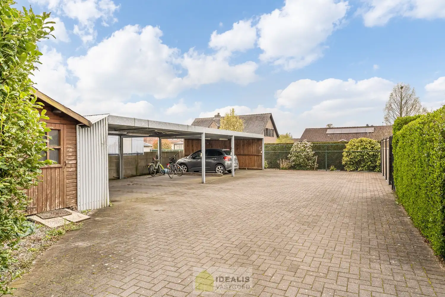 IDEALIS VASTGOED – INSTAPKLAAR DUPLEX APPARTEMENT GELEGEN OP UITERST CENTRALE LOCATIE TE HECHTEL-EKSEL foto 29